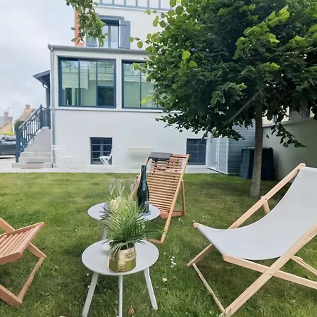 Holiday home Des Jardins, Maison Familiale 14 Personnes Proche Villers-sur-Mer