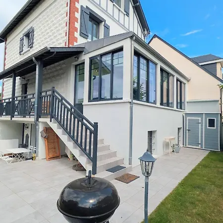 Holiday home Des Jardins, Maison Familiale 14 Personnes Proche *