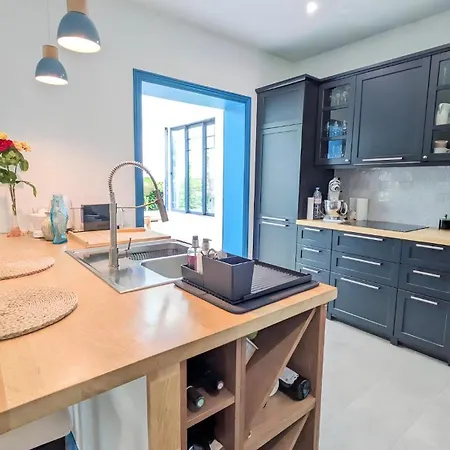 Des Jardins, Maison Familiale 14 Personnes Proche