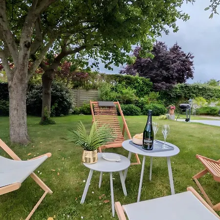 Vakantiehuis Des Jardins, Maison Familiale 14 Personnes Proche