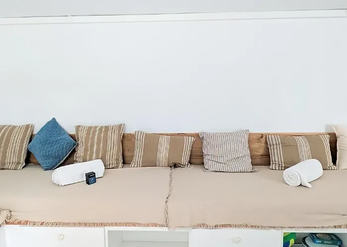 Semesterbostad Des Jardins, Maison Familiale 14 Personnes Proche