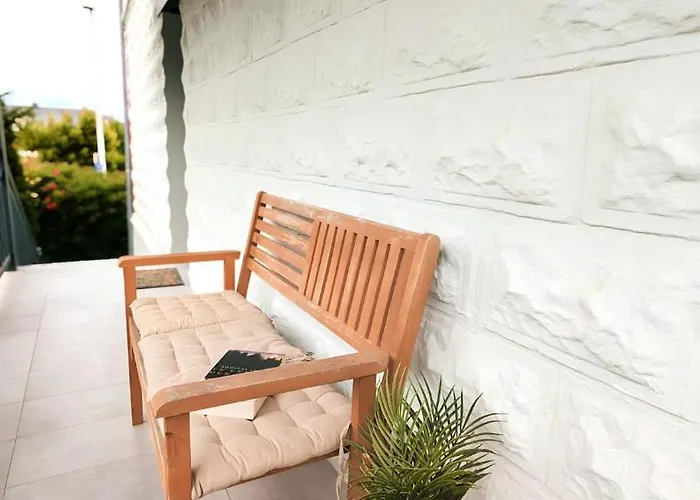 Semesterbostad Des Jardins, Maison Familiale 14 Personnes Proche *