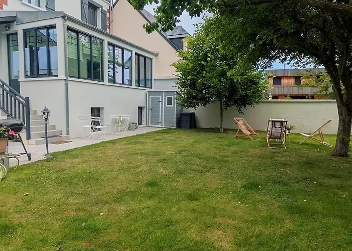 Semesterbostad Des Jardins, Maison Familiale 14 Personnes Proche *